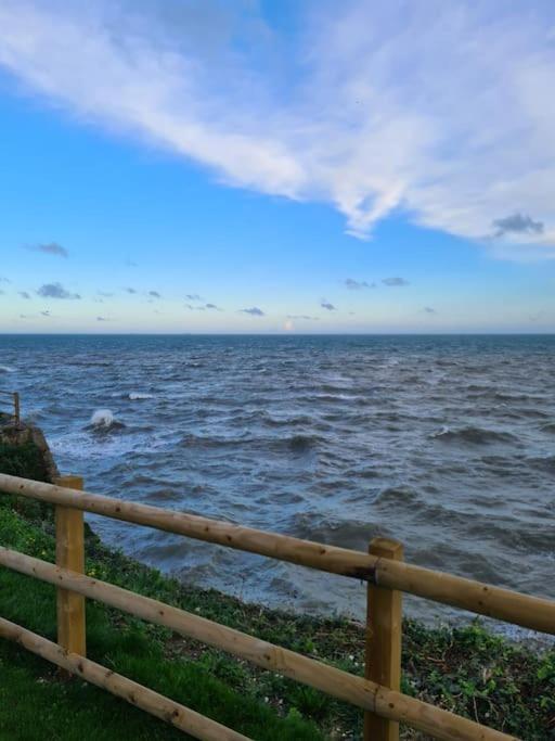 Spring Tide Cliff Top Glamping Pod With Direct Sea Views Бірчінґтон Екстер'єр фото
